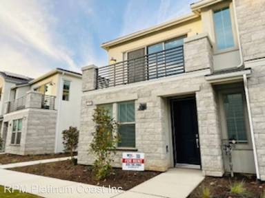 Main picture of 576 W Balsam Ln