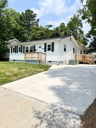 Main picture of 2115 Wythe St