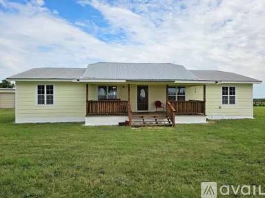 Main picture of 1229 County Road 420