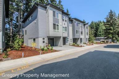 Main picture of 13117 3rd Ave SE