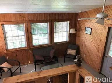 Main picture of 64 Pearl St