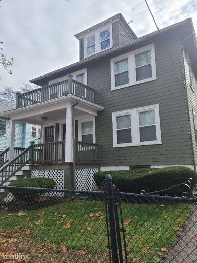 Main picture of 40 Rockwell St