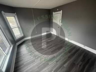 Main picture of 2155 W 96th St