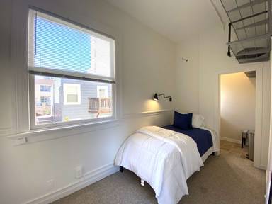 Main picture of 1878 Market St