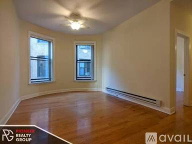 Main picture of 1220 N Dearborn St