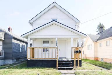 Main picture of 628 Evesham Ave