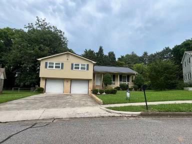 Main picture of 6208 Cedar Point Dr NW