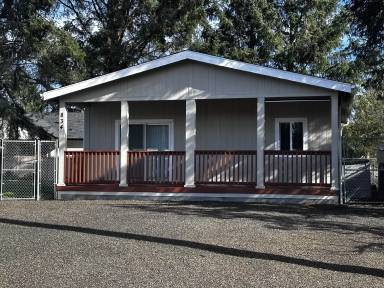 Main picture of 834 Teal Ct SE