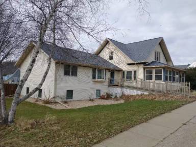 Main picture of 421 N Bird St