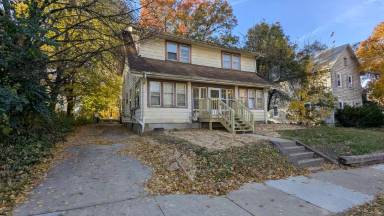 Main picture of 590 Sherman St