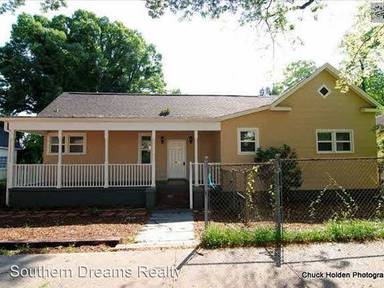 Main picture of 1004 Oak St