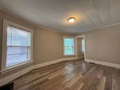 Main picture of 11 Birch Cres