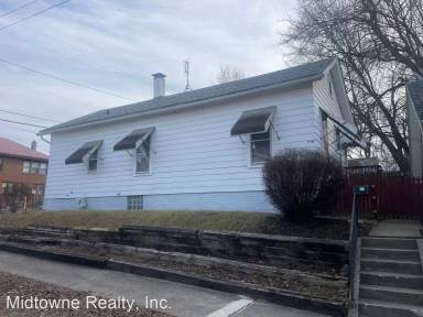 Main picture of 1714 Meridian St