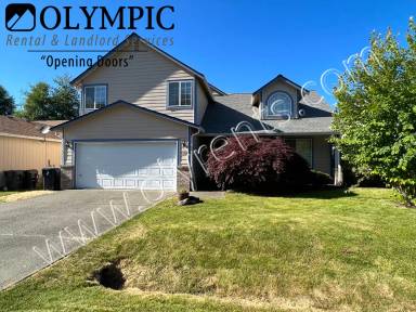 Main picture of 1620 Quasar Way NE
