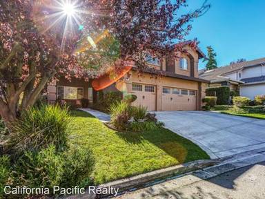 Main picture of 703 Bourne Ct