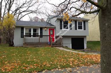 Main picture of 736 Southbriar Rd