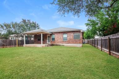Main picture of 16616 Fowler Mill Cv