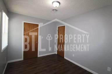 Main picture of 330 Timothy Rd