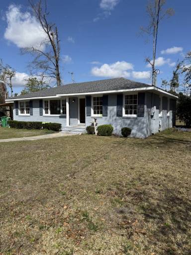 Main picture of 2209 Jerry Jones Dr