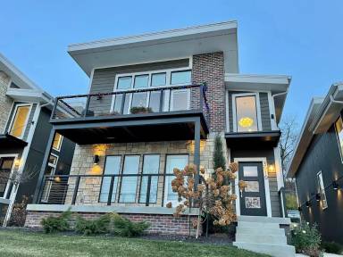 Main picture of 3923 Kenwood Avenue - A
