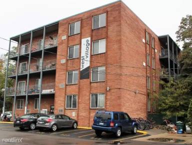 Main picture of 400 Hillside Ct