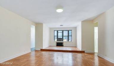 Main picture of 235 E 46th St