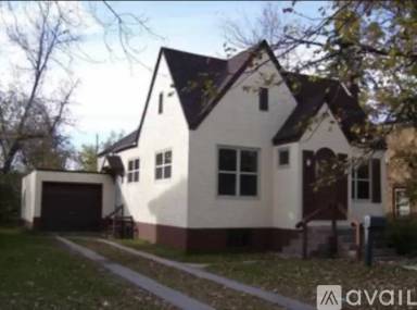 Main picture of 1319 Bixby Ave NE