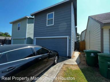 Main picture of 7913 Dyer St
