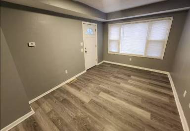 Main picture of 15786 Mandalay Ave