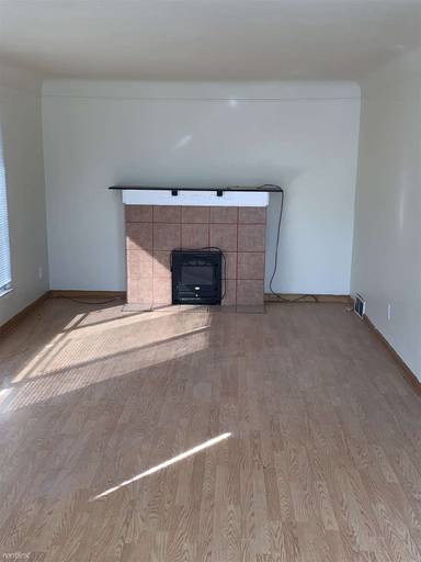 Main picture of 7280 Rosemont Ave
