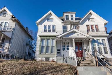 Main picture of 1031 Northampton St