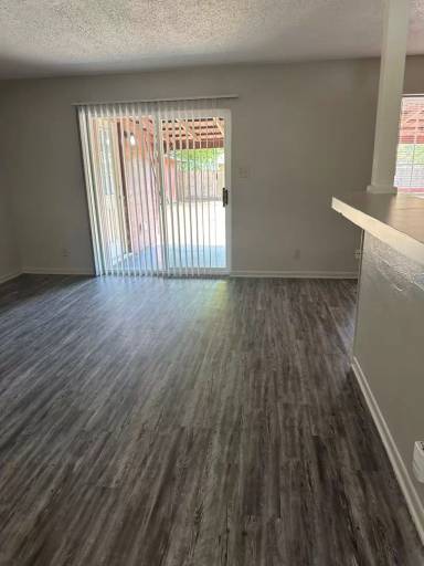 Main picture of 303 Tamworth Ave