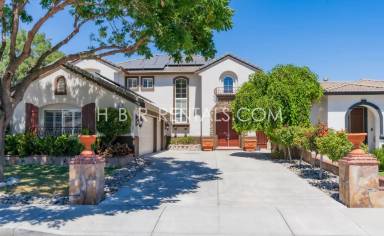 Main picture of 2113 Golden Gate Dr