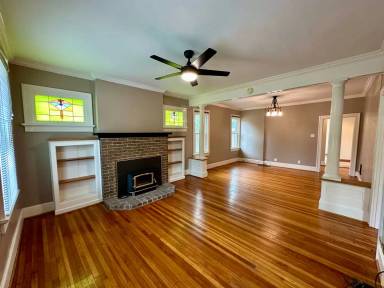 Main picture of 2001 Bredell Ave