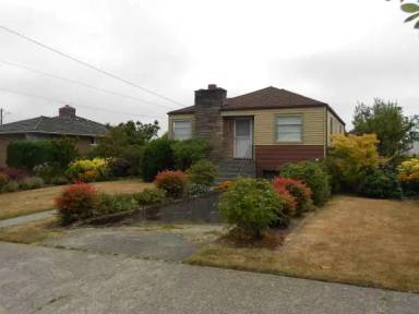 Main picture of 4810 48th Ave S