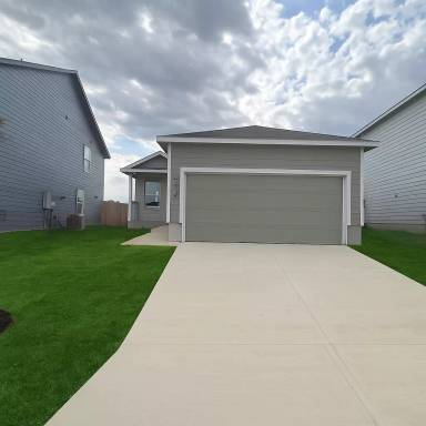Main picture of 5479 Daphne Path