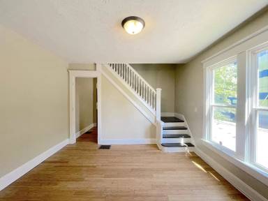 Main picture of 1553 Barth Ave