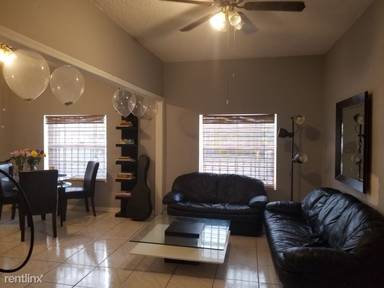 Main picture of 15610 SW 62nd St
