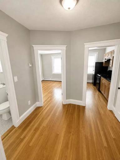 Main picture of 192 Washington St