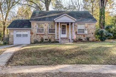 Main picture of 998 Parkhaven Ln