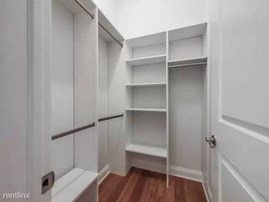 Main picture of 1245 W Jackson Blvd