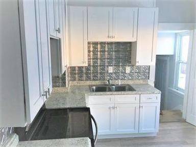 Main picture of 1613 Lapeer Ave