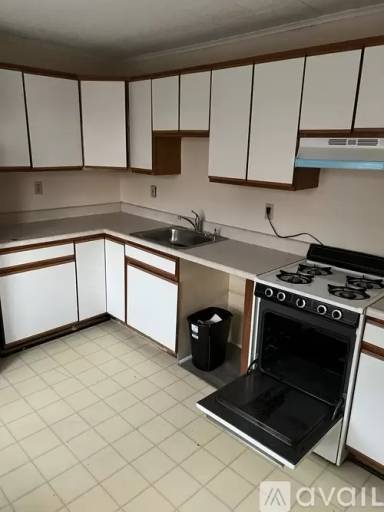 Main picture of 307 W 23rd St
