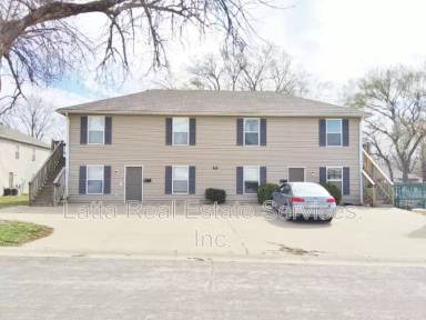 Main picture of 100 E Otway St
