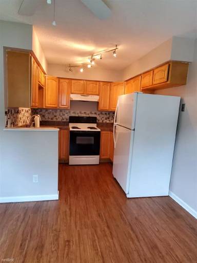 Main picture of 720 Paulus Dr