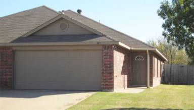 Main picture of 417 Heather St