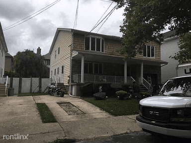 Main picture of 69 Remsen St