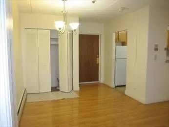 Main picture of 80 Newbury Ave