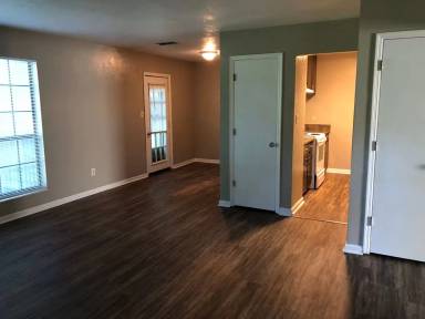 Main picture of 2002 Bradford Ct