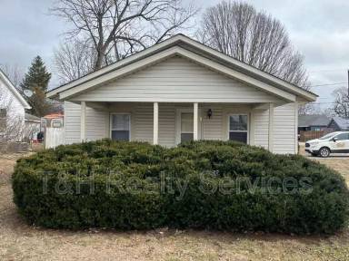 Main picture of 1389 S Marion St